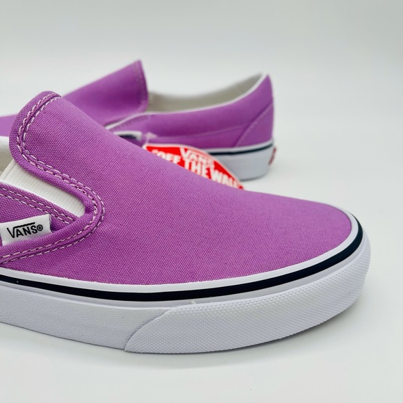 Classic Slip-On Vans - Picture 3 of 12